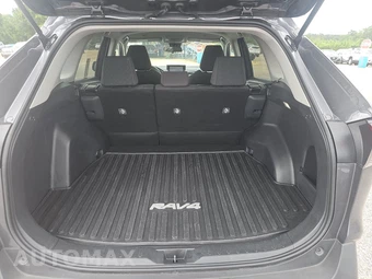 2025 Toyota RAV4 LE - miniatura 16