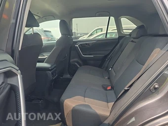 2025 Toyota RAV4 LE – miniatura 13