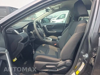 2025 Toyota RAV4 LE – miniatura 7