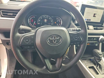 2025 Toyota RAV4 LE - miniatura 10