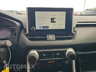 2025 Toyota RAV4 LE - miniatura 11
