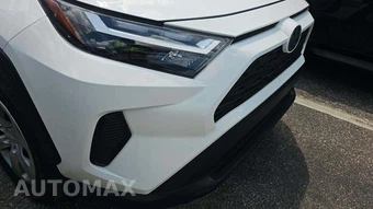 2025 Toyota RAV4 LE - miniatura 35