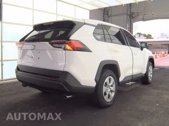2025 Toyota RAV4 LE - miniatura 4