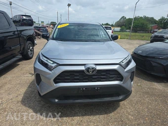 2025 Toyota RAV4 LE - miniatura 2