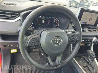 2025 Toyota RAV4 LE – miniatura 10