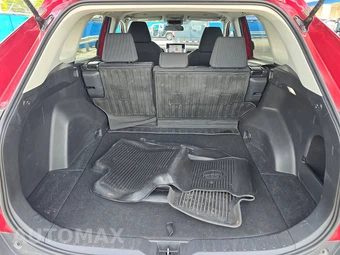 2025 Toyota RAV4 LE – miniatura 16