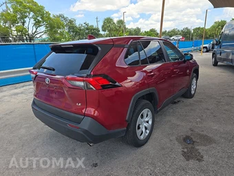 2025 Toyota RAV4 LE – miniatura 4