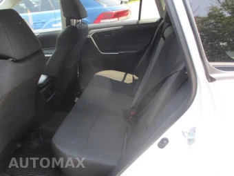 2025 Toyota RAV4 LE - miniatura 10