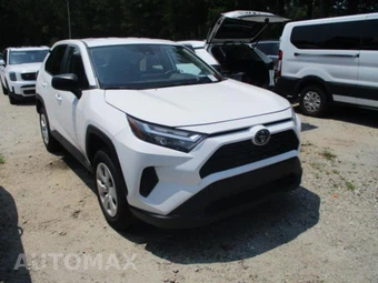 2025 Toyota RAV4 LE - miniatura 4