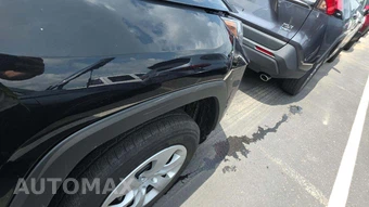 2025 Toyota RAV4 LE – miniatura 28