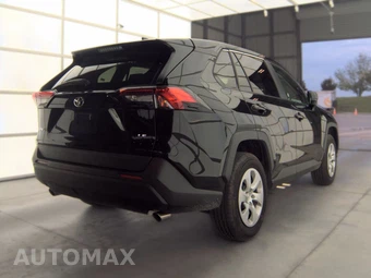 2025 Toyota RAV4 LE – miniatura 4