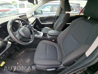 2025 Toyota RAV4 LE – miniatura 7