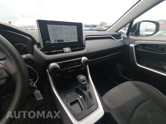 2025 Toyota RAV4 LE – miniatura 11