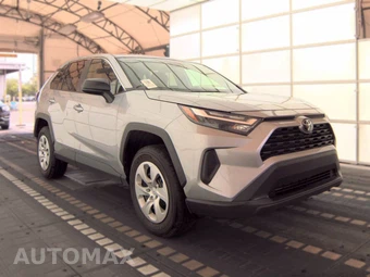 2025 Toyota RAV4 LE – miniatura 3