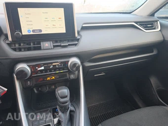 2025 Toyota RAV4 LE – miniatura 11