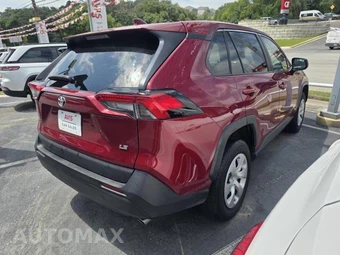 2025 Toyota RAV4 LE - miniatura 14