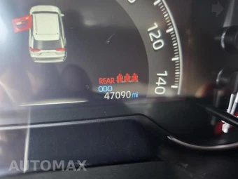 2025 Toyota RAV4 LE - miniatura 8