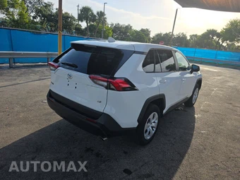 2025 Toyota RAV4 LE - miniatura 4