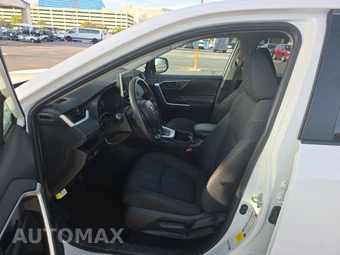 2025 Toyota RAV4 LE - miniatura 7