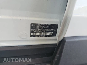 2025 Toyota RAV4 LE - miniatura 14