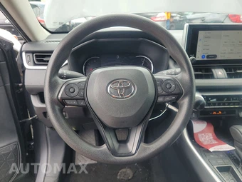 2025 Toyota RAV4 LE - miniatura 10