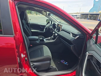 2025 Toyota RAV4 LE - miniatura 8