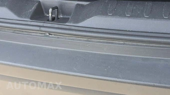 2025 Toyota RAV4 LE - miniatura 21