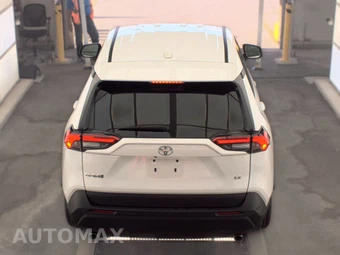 2025 Toyota RAV4 LE - miniatura 5