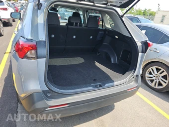 2025 Toyota RAV4 LE - miniatura 16