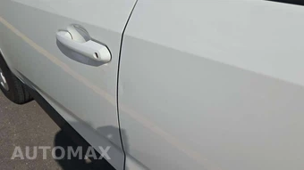 2025 Toyota RAV4 LE - miniatura 23