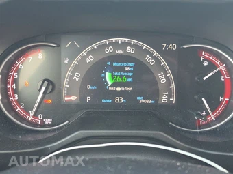 2025 Toyota RAV4 LE - miniatura 12