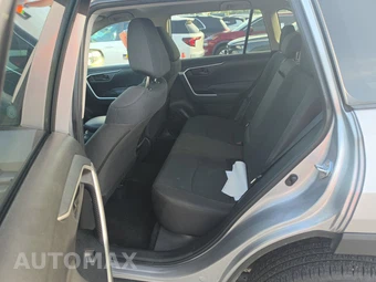 2025 Toyota RAV4 LE - miniatura 13