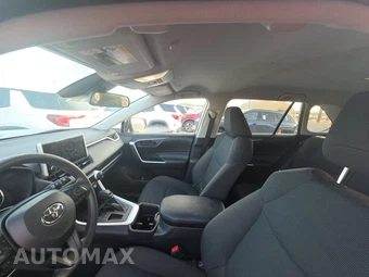 2025 Toyota RAV4 LE - miniatura 17