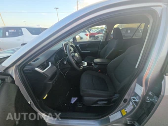 2025 Toyota RAV4 LE - miniatura 7