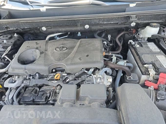 2025 Toyota RAV4 LE - miniatura 15