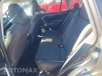 2025 Toyota RAV4 LE – miniatura 13