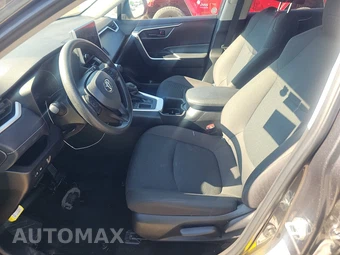 2025 Toyota RAV4 LE – miniatura 7
