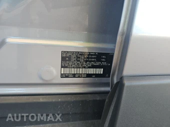 2025 Toyota RAV4 LE - miniatura 14