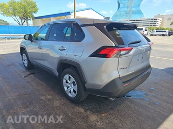 2025 Toyota RAV4 LE - miniatura 6