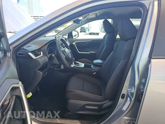 2025 Toyota RAV4 LE - miniatura 7