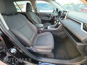 2025 Toyota RAV4 LE - miniatura 8