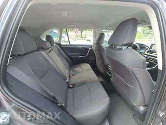 2025 Toyota RAV4 LE – miniatura 16
