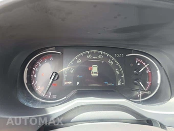 2025 Toyota RAV4 LE – miniatura 9
