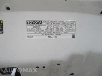2025 Toyota RAV4 LE - miniatura 16