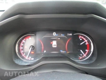 2025 Toyota RAV4 LE - miniatura 8