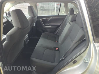 2025 Toyota RAV4 LE - miniatura 13
