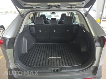 2025 Toyota RAV4 LE - miniatura 16