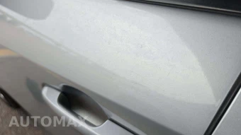 2025 Toyota RAV4 LE - miniatura 30