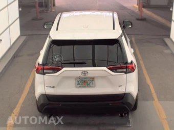 2025 Toyota RAV4 LE - miniatura 5
