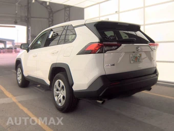 2025 Toyota RAV4 LE - miniatura 6